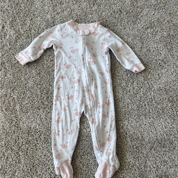 Burt's Bees Baby Sleeper Adorable Baby Footed Onesie with Swans Size 3-6 months - Picture 7 of 7